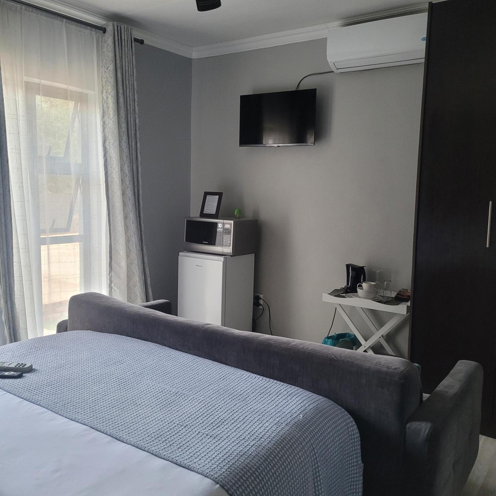 Ayana Bnb Bloemfontein Extérieur photo